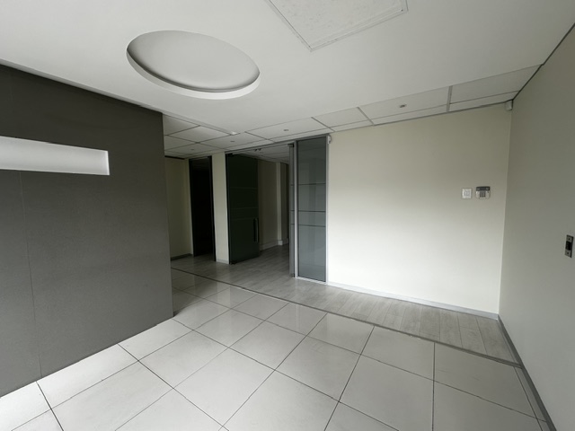 To Let Commercial Property for Rent in Newlands Western Cape